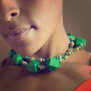 Wooden emerald green necklace